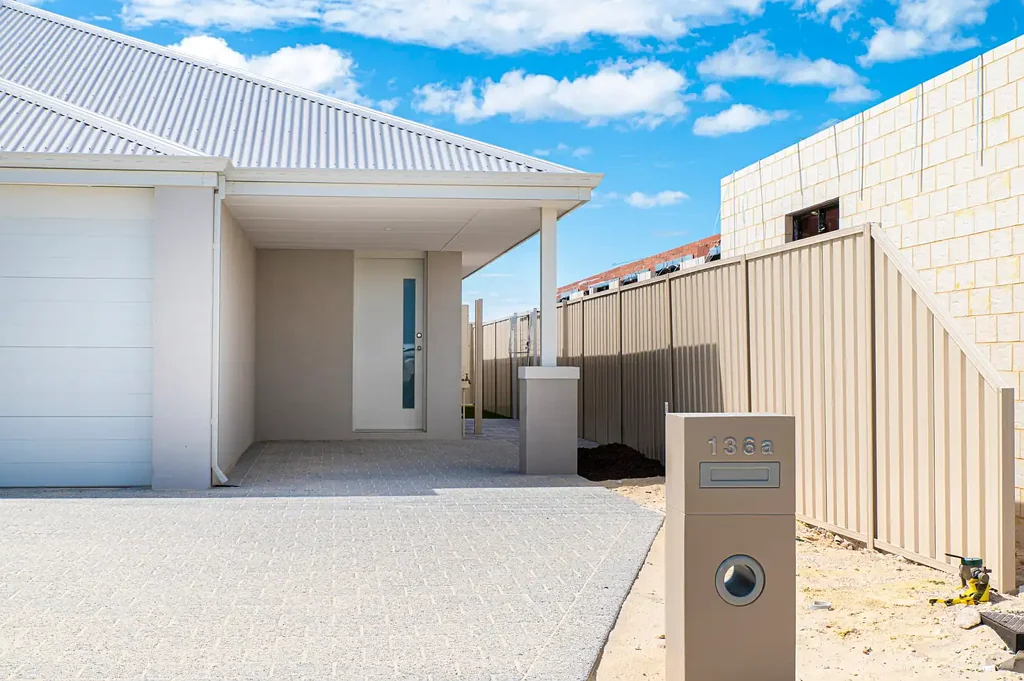 2 BEDROOM CAPTURING THE SEA BREEZES