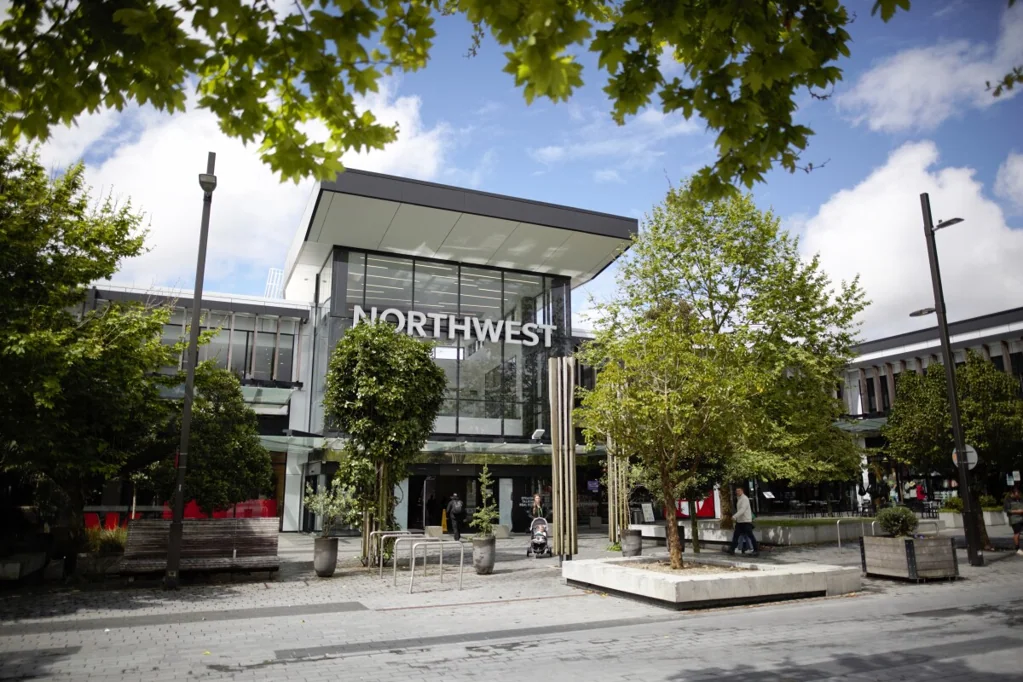 Westgate Top Quality Space in Great Location