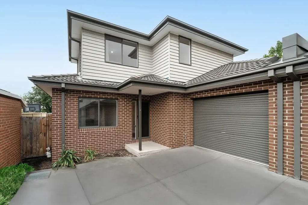Reservoir 3房  Private, Spacious & Superbly Positioned - Rear 3-Bedroom Townhouse