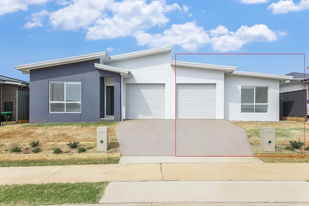 2 Bedroom home with Garage