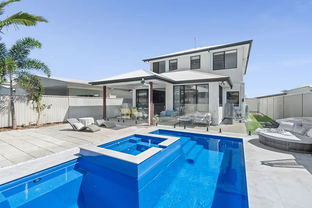 8 Mosman Court, Baringa, QLD 4551