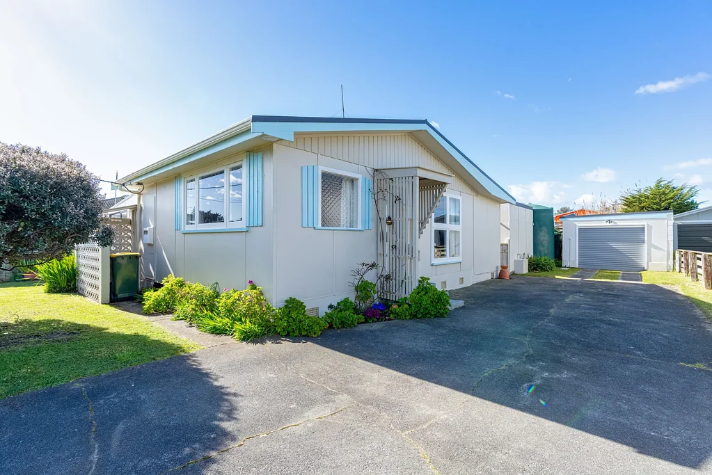 Waitarere Beach 3ਬੈੱਡਰੂਮ Relaxed living at Waitarere Beach