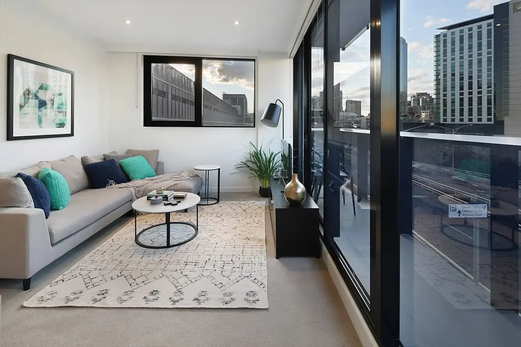 2-BED  1-BATH  UNFURNISHED