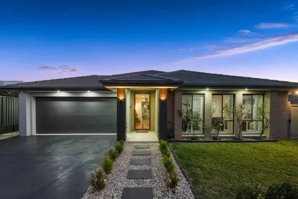 Oran Park 4房 宽敞 578 平方米地块上的精美家庭住宅 Beautifully Presented Family Home on a Spacious 568sqm Block