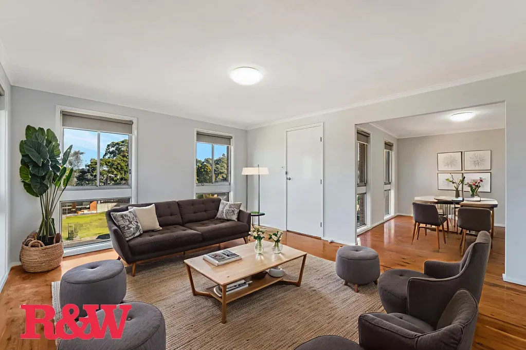 REFRESHED FAMILY HOME !!