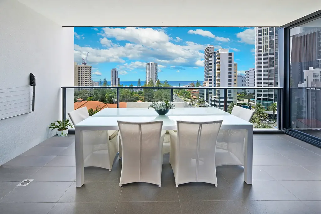 Broadbeach 2部屋 SPACIOUS APARTMENT WITH STUNNING OCEAN VIEWS