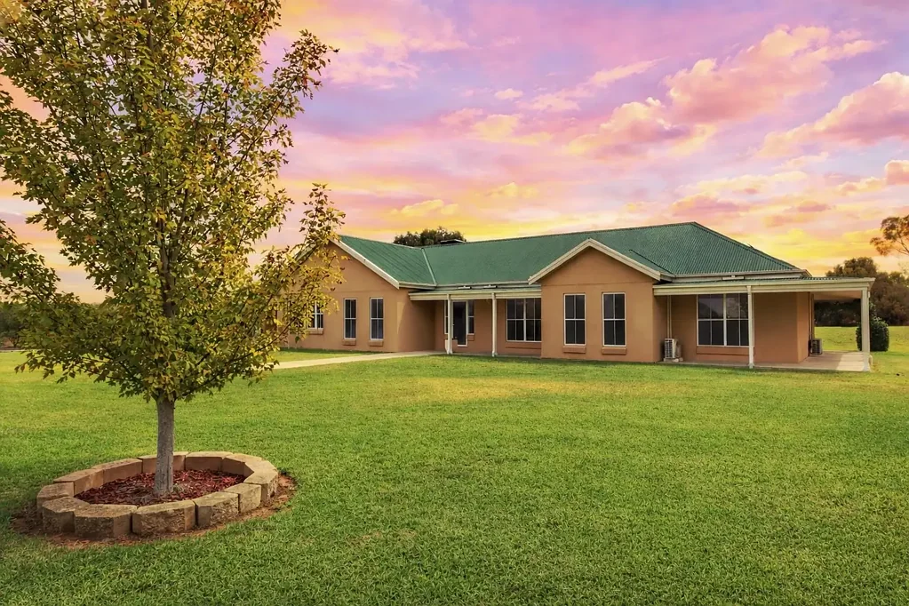 25 Valley View Road, Cowra, NSW 2794