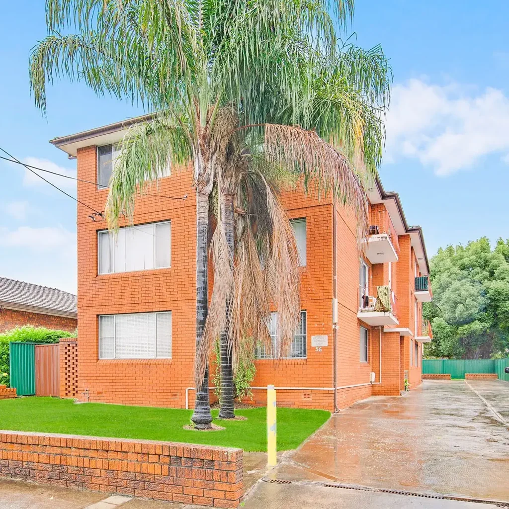 Freshly Renovated 2-Bedroom Ground Floor Unit in Quiet Boutique Block