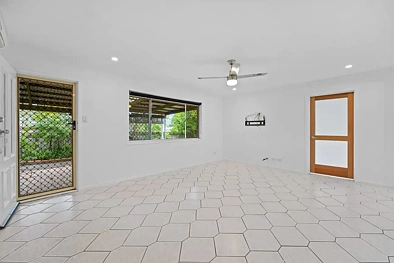 Silid Pahingahan - 2 Robert Street, Loganlea, QLD 4131
