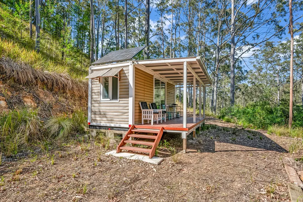Singleton  Private Carrowbrook Wilderness Escape with Creek Frontage