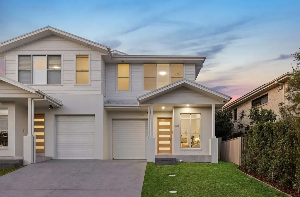 Light filled North to Rear Home