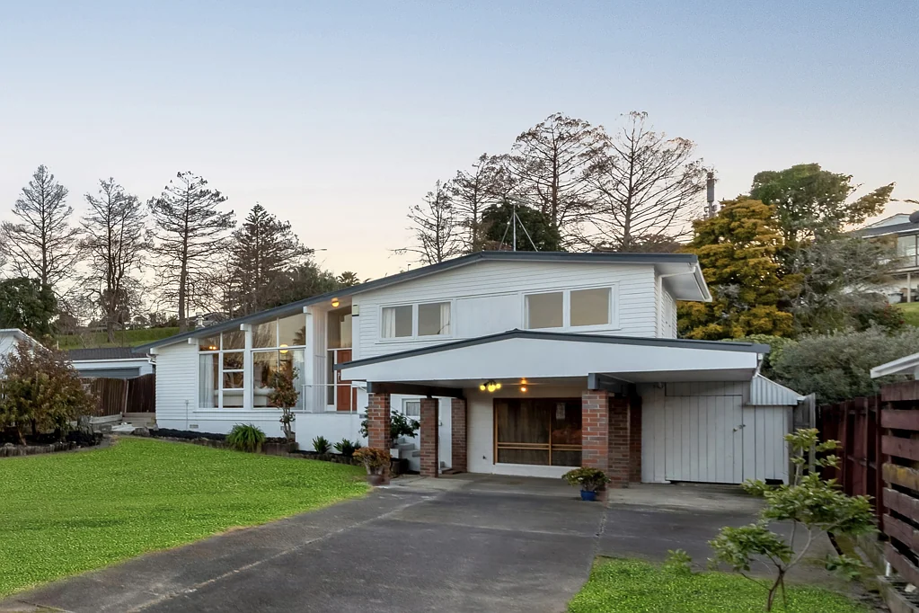 71 Beechdale Crescent, Pakuranga Heights, Manukau City, Auckland