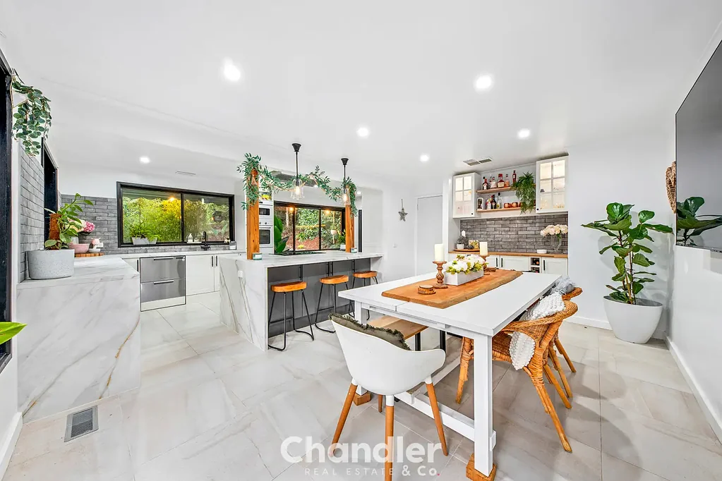 16 Frame Avenue, Tecoma, VIC 3160