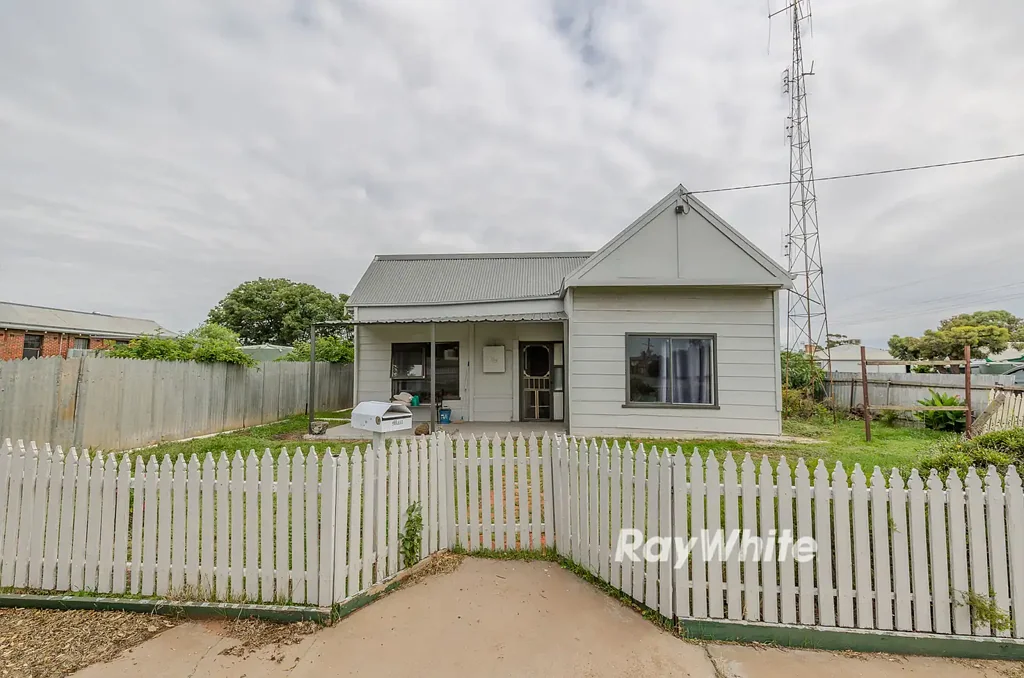 115 Cumming Avenue, Birchip, VIC 3483