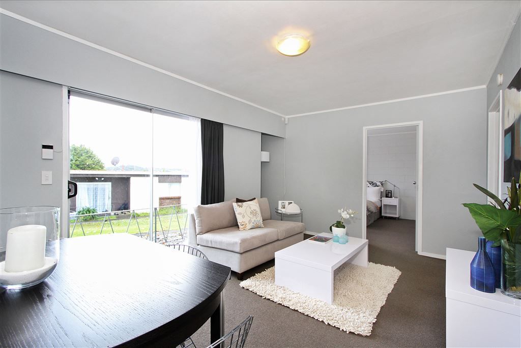 2/141 Birkdale Road, Birkdale, Auckland - North Shore, 2 Bedrooms, 1 Bathrooms