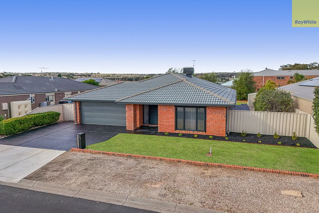 72 Dundas Street, Darley, VIC 3340