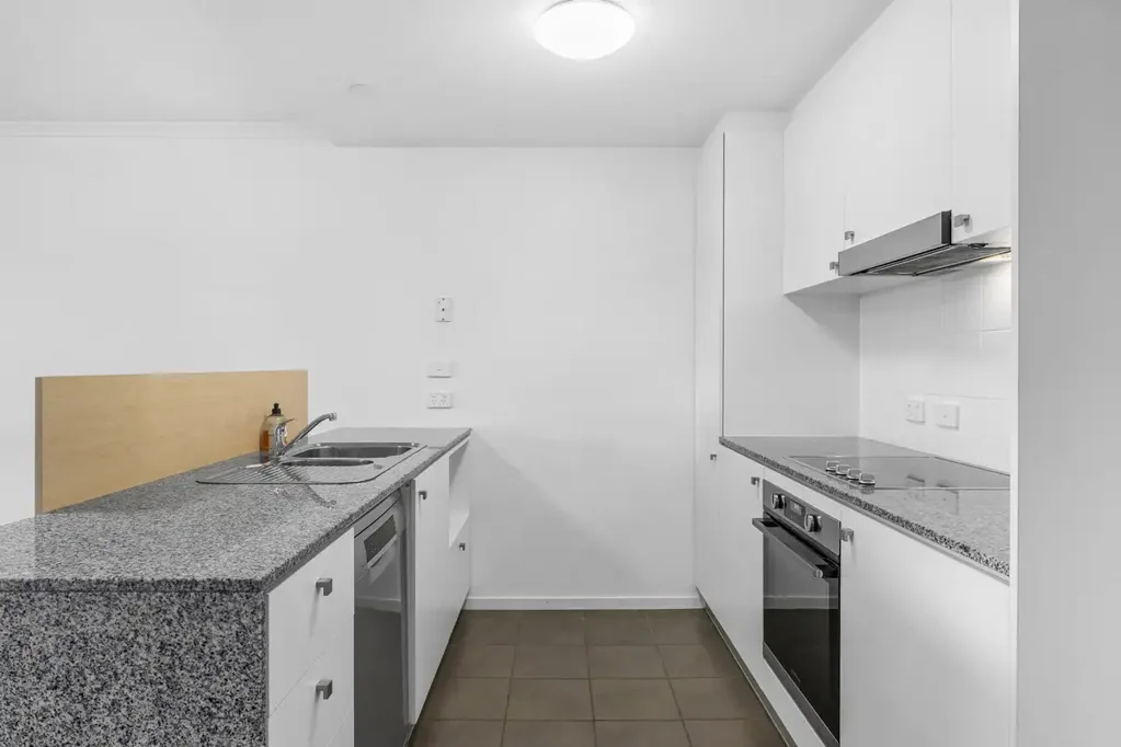 One Bedroom In Great Location