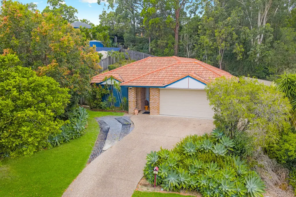 88 Casuarina Drive, Elanora, QLD 4221
