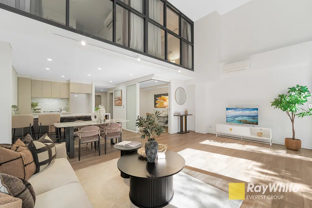 Mascot 2 Slaapkamer Rare Loft-Style Split-Level Sanctuary with Private Courtyard & Dedicated Study