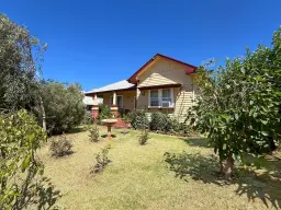 26 Waugh Street, Charlton