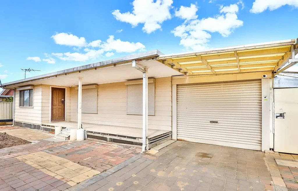 Mildura 2 Slaapkamer RENOVATOR’S DELIGHT – PRIME LOCATION, UNBEATABLE POTENTIAL!