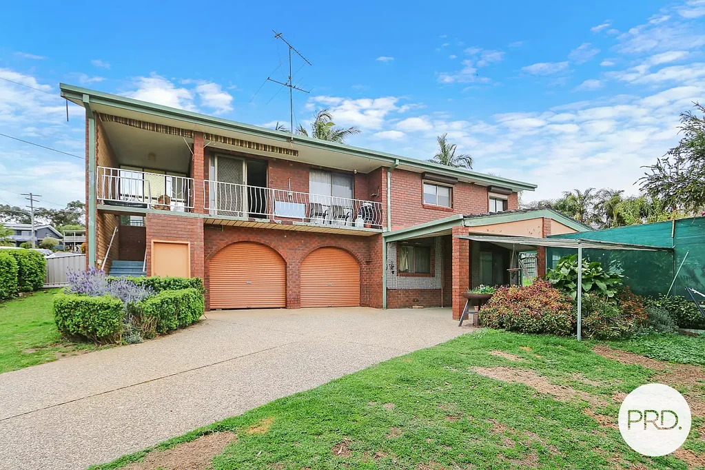 Bellbridge 3Moenga DUAL-OCCUPANCY OPPORTUNITY WITH LAKE HUME VIEWS