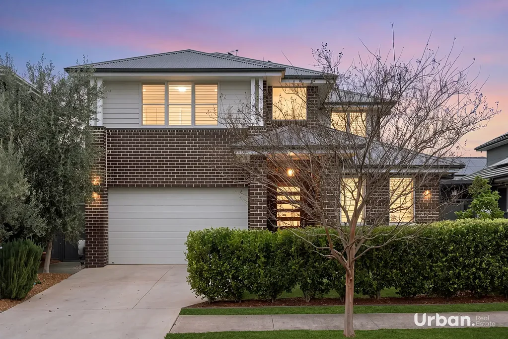 Marsden Park 6침실 NORTH-FACING FAMILY OASIS BY HALL & HART HOMES - MEDIA ROOM PLUS SELF-CONTAINED STUDIO ON 465M2 BLOCK