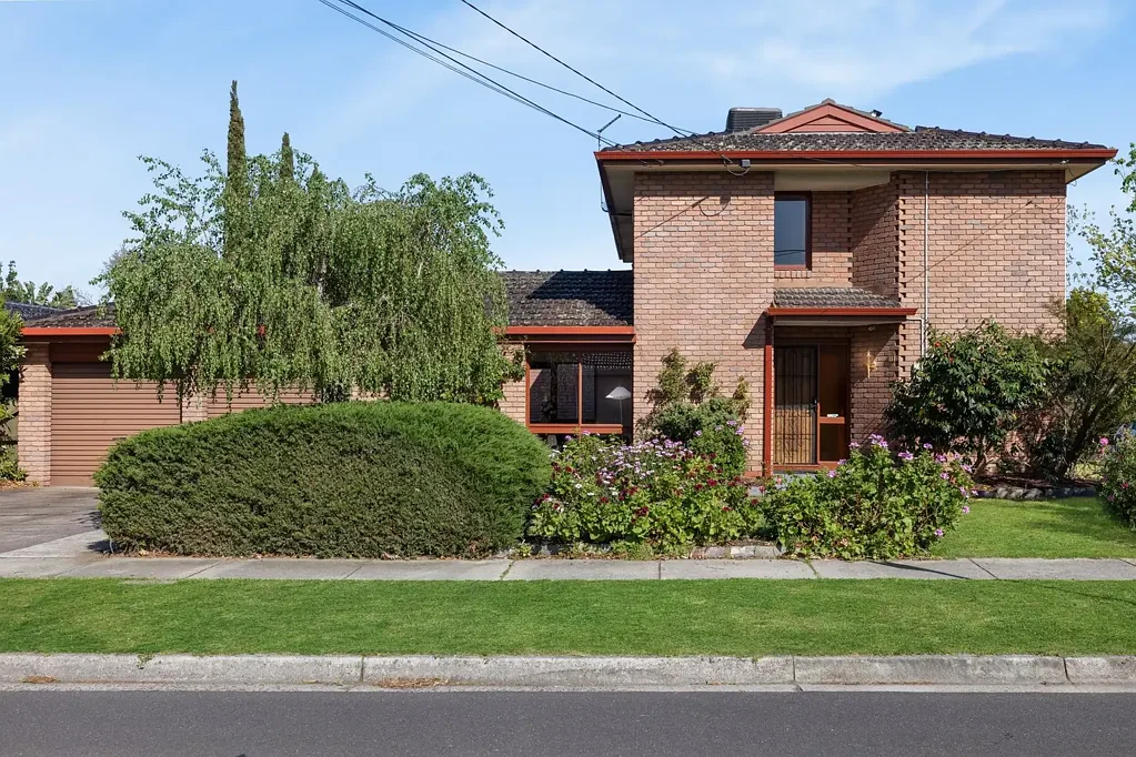 Mount Waverley 6Kwarto Two Homes in One in Mount Waverley center zone