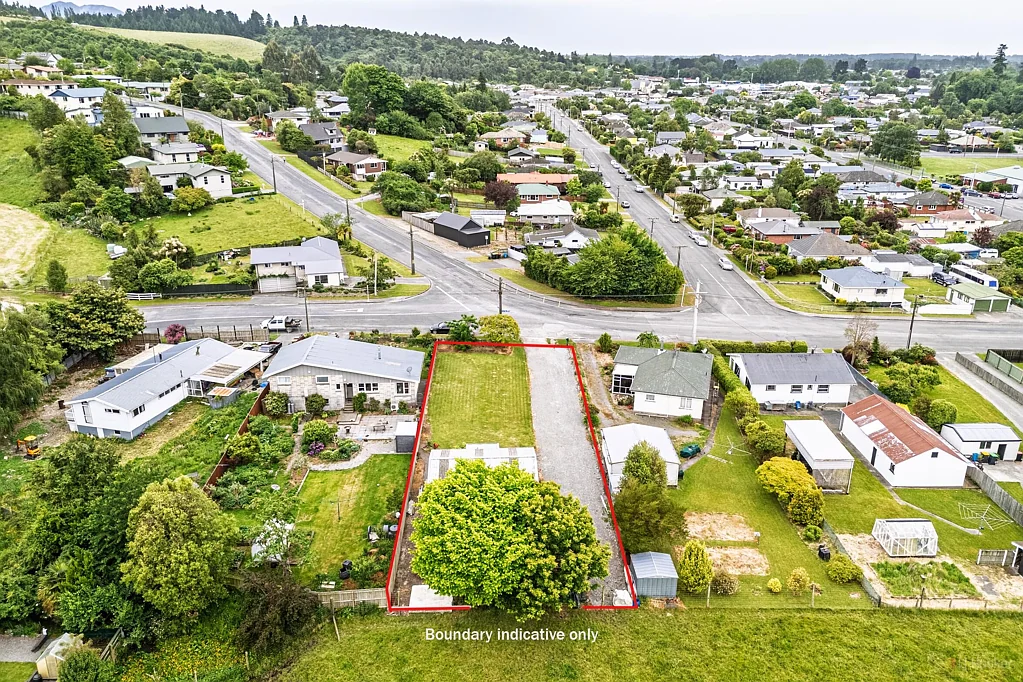 Geraldine Rare Covenant-Free 893m² Section - Endless Possibilities