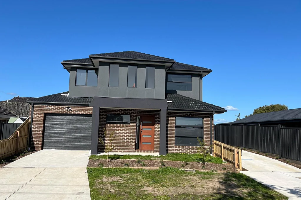 BRAND NEW GROUND FLOOR TOWNHOUSE FOR RENT IN HAMPTON PARK -