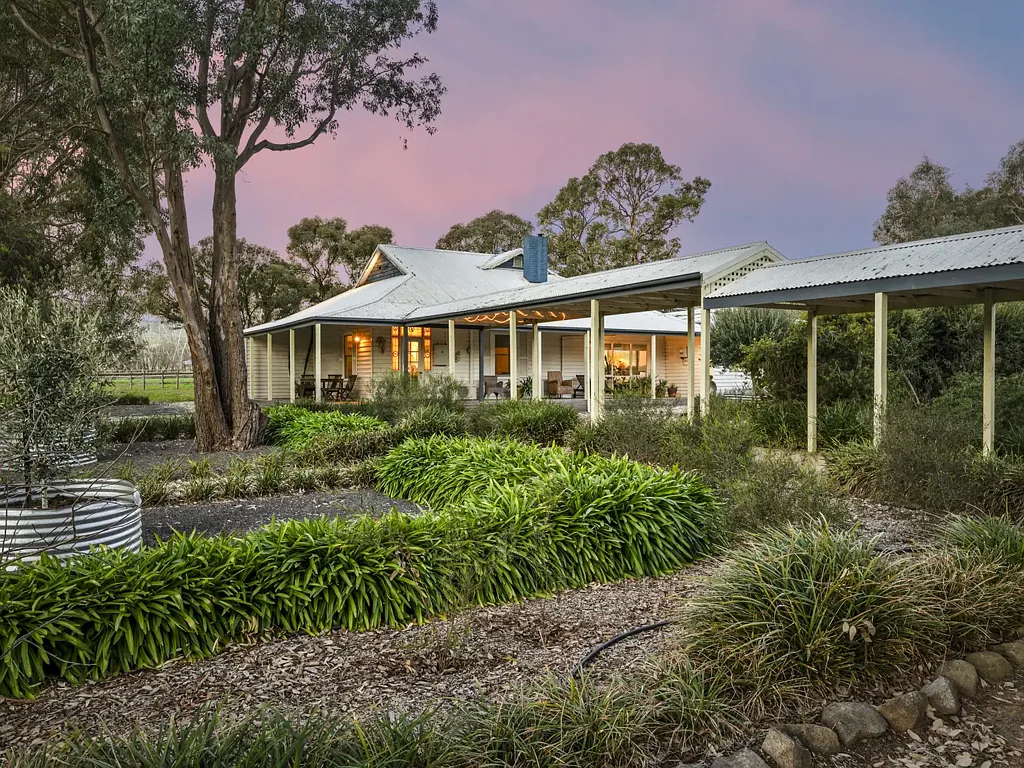 Euroa Sheans Creek Valley - Equine/Beef - Views & Water