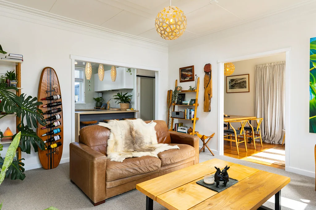 Blenheim Central 2 Bedroom Unique refurbishment – owners relocating