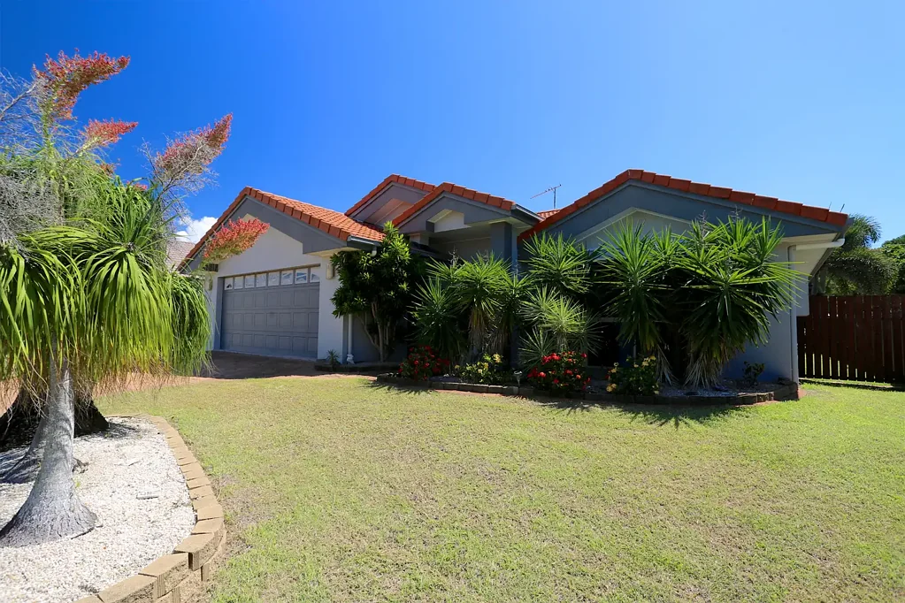 Zilzie 4 Bedroom Big House With Pool & Shed