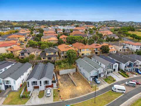 Gulf Harbour  Attention Buyers in the low to mid $200,000 range
