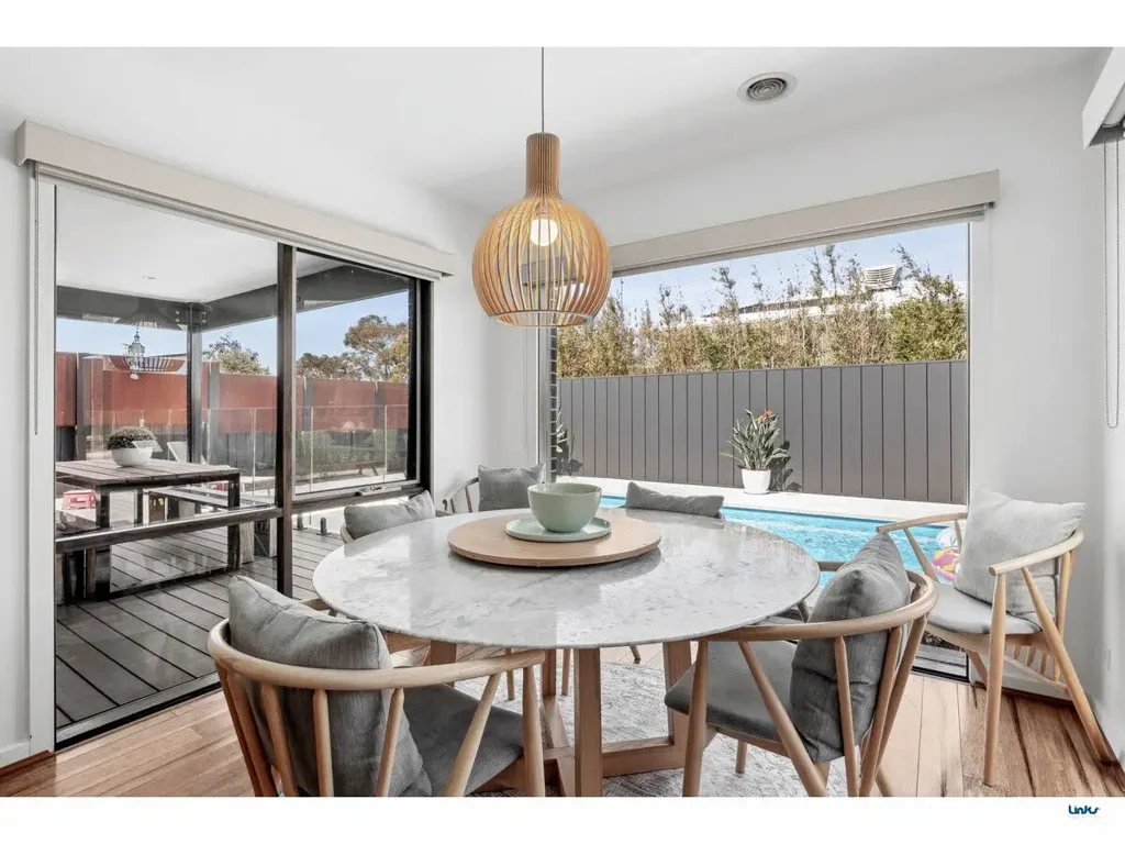 Torquay 4ਬੈੱਡਰੂਮ Expansive Modern Home With Triple Garage and Pool
