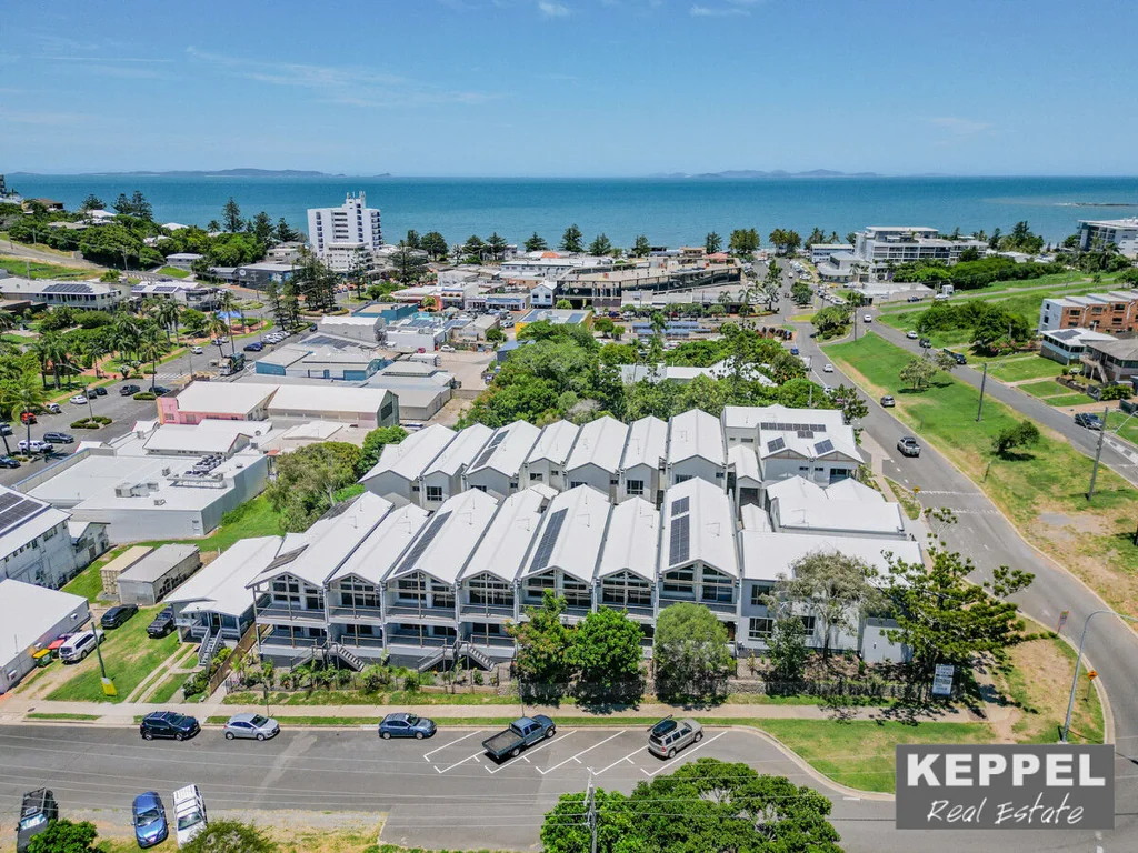 Yeppoon 2Moenga Brand New Inner City Townhouse 400m to Main Beach