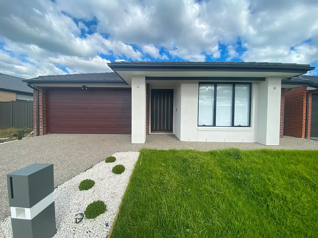 Modern Family Living in the Sought-After Bella Estate, Clyde