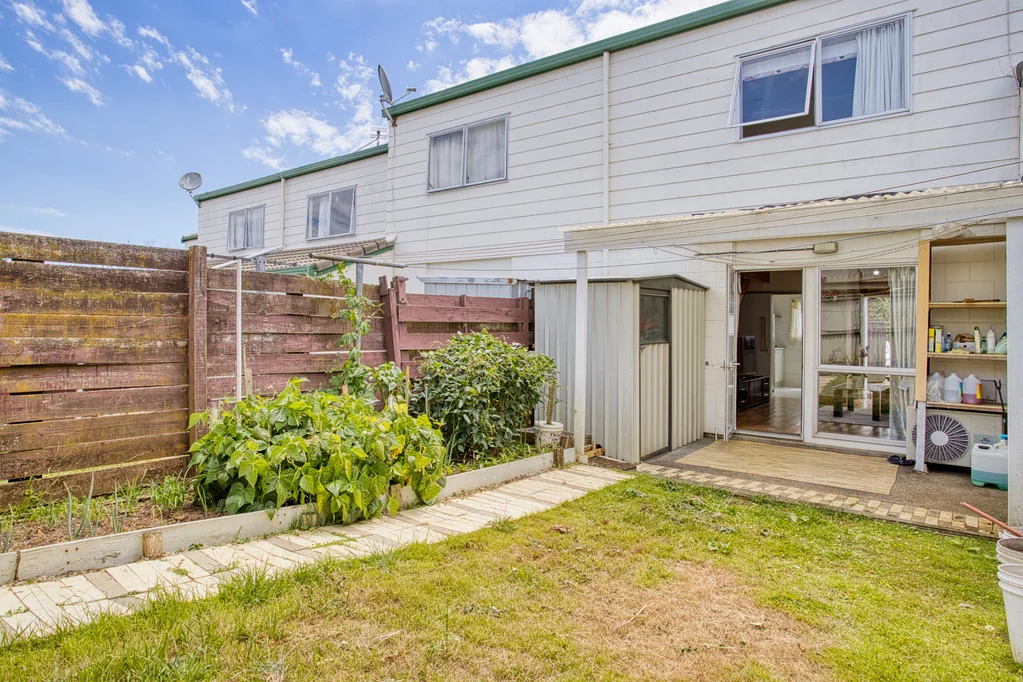 35 Fred Woodward Place, Mount Roskill South, Auckland City, Auckland