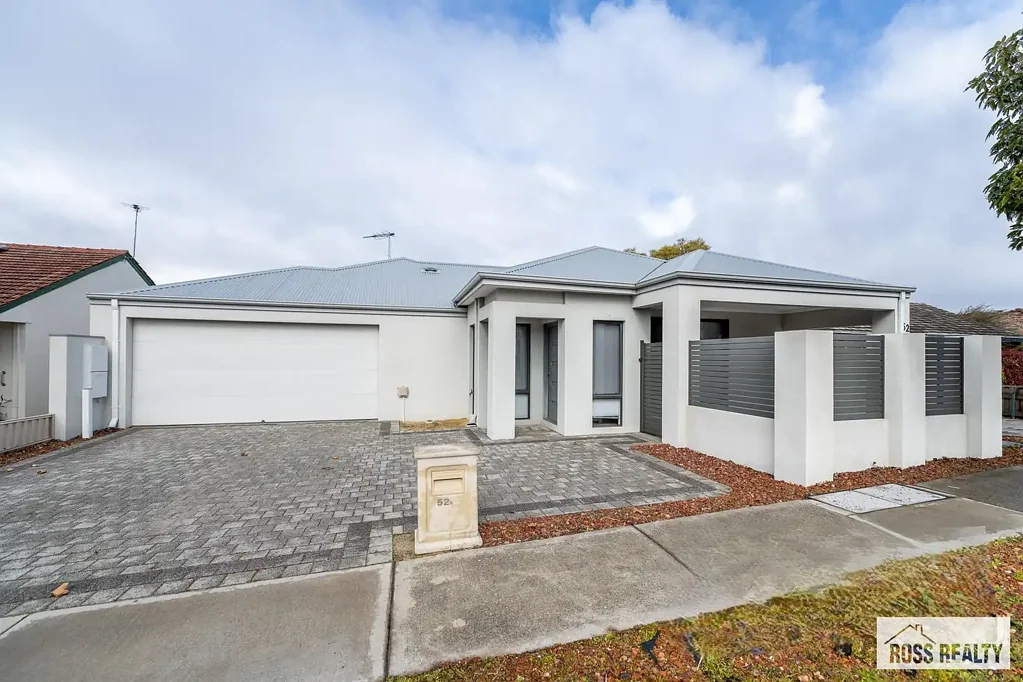 STYLISH & LOW-MAINTENANCE LIVING IN YOKINE!