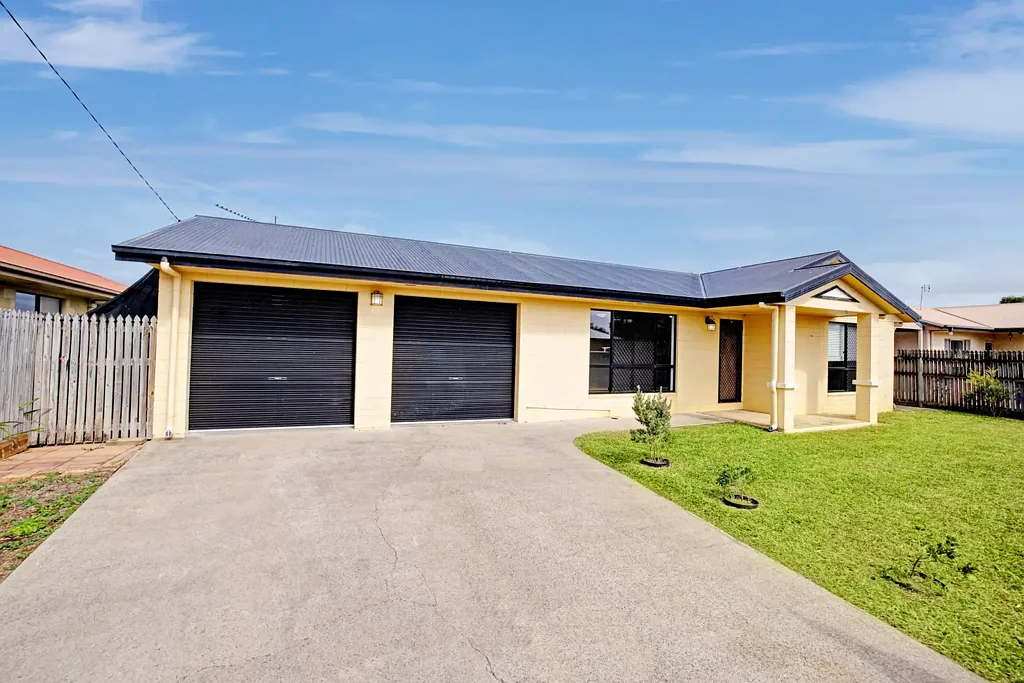 Spacious Family Home in Rasmussen!