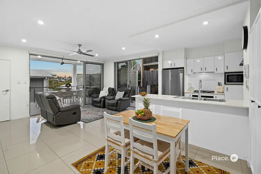 Coorparoo 2ਬੈੱਡਰੂਮ Apartment Living with Private Garden Retreat