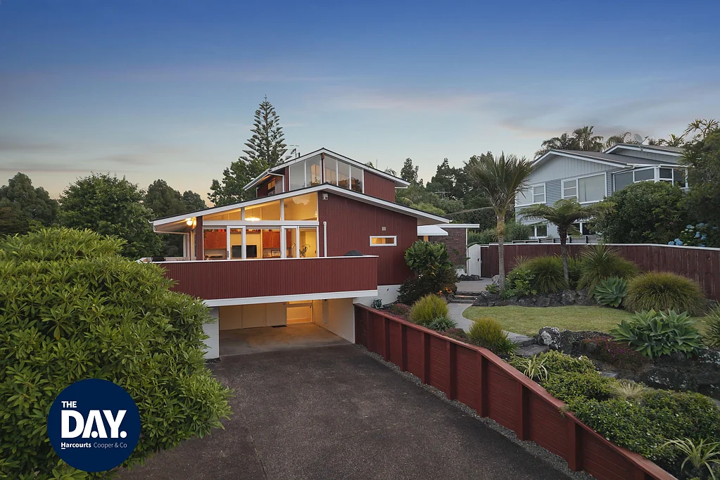 31 McDowell Crescent, Hillcrest, North Shore City, Auckland
