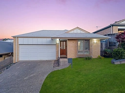 16 Driftwood Place, Springfield Lakes