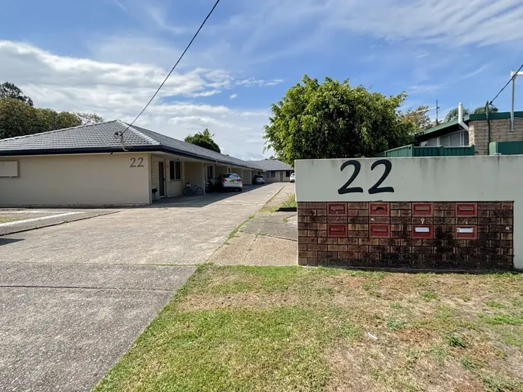 RENOVATED PARK BEACH UNIT