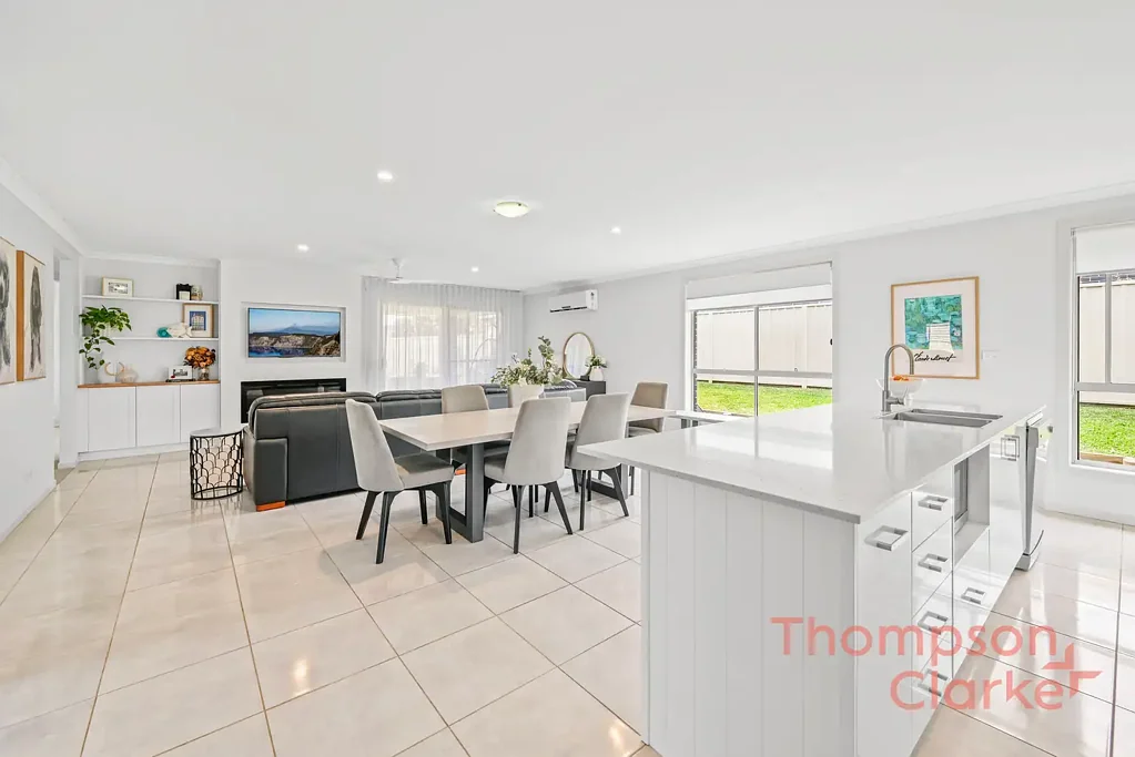 4 Harrow Street, Thornton, NSW 2322