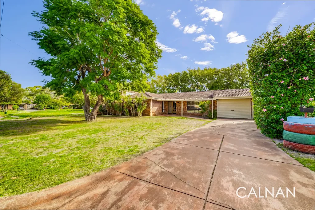 Freshly Renovated Family Home with Pool in Quiet Cul-de-Sac