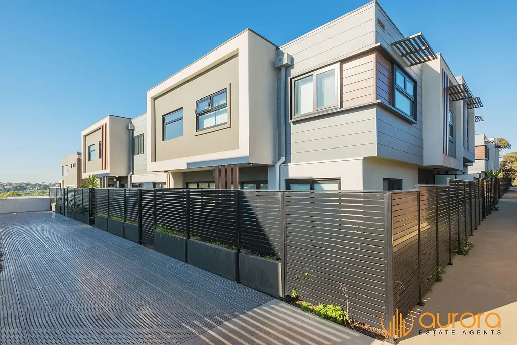 MODERN TOWNHOUSE IN A PERFECT LOCATION