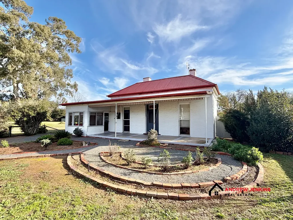Berrigan 2Moenga Timeless Character & Historic Charm in the Heart of Berrigan