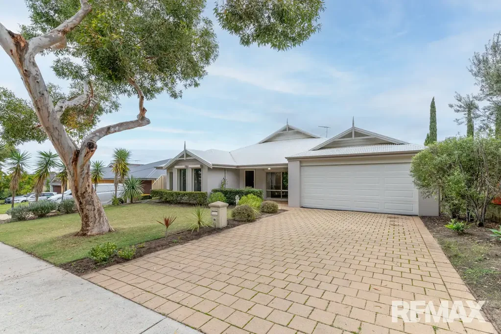 42 Mornington Drive, Banksia Grove, WA 6031