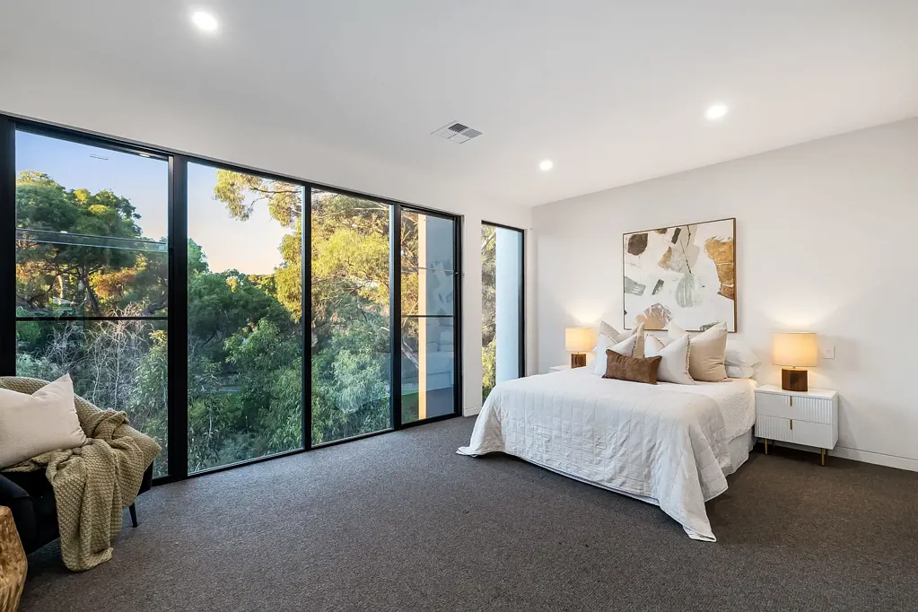 Lockleys 3房  High-End Architectural Homes Clinch Coveted Luxury Living
